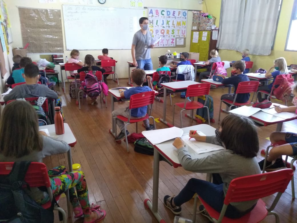 REDE MUNICIPAL DE ENSINO REALIZA II AVALIAÇÃO DIAGNÓSTICA FORMATIVA DOS ESTUDANTES